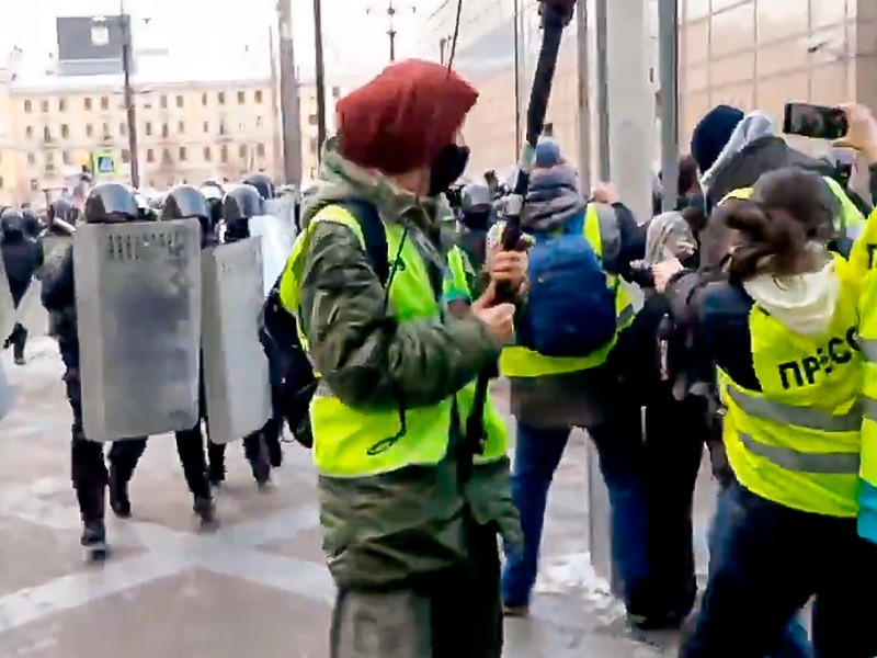 31 января на акциях протеста задержали минимум 80 журналистов. СЖР напомнил силовикам, что их нельзя задерживать