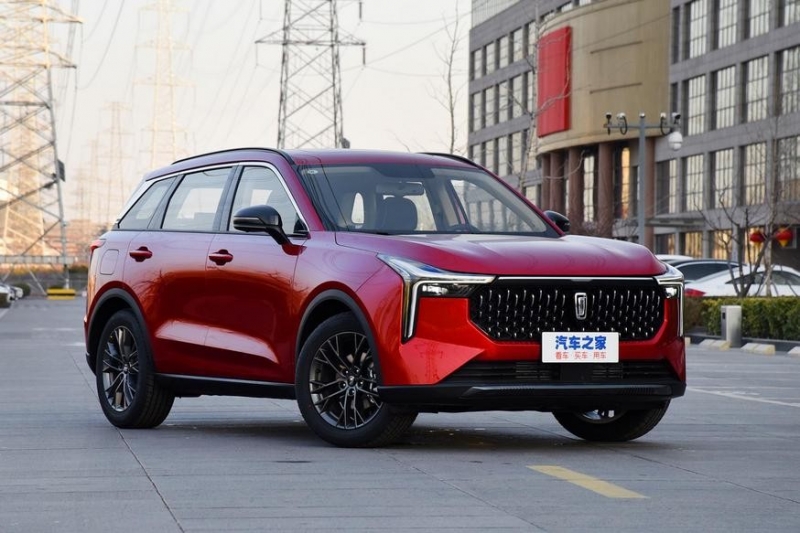 FAW выпустил кросс T55 с оптикой «под Cadillac». Модели T-серии привезут и в РФ, но другие