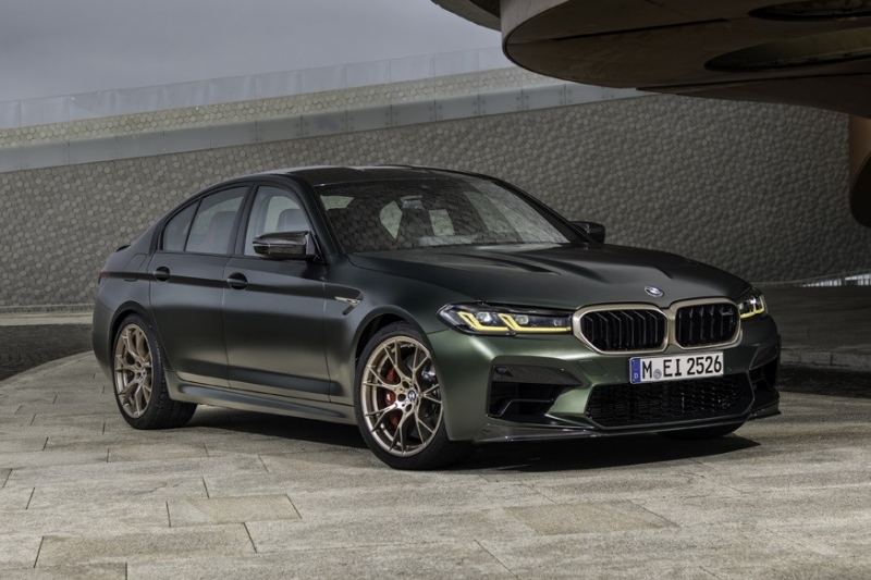 Новая «заряженная» версия седана: в линейке BMW появился M5 CS с 635-сильным мотором