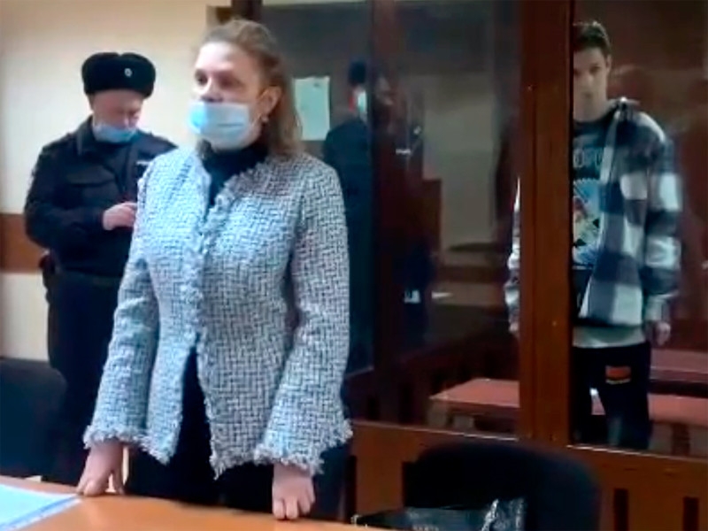 Суд арестовал 18-летнего тиктокера по делу о нападении на автомобиль ФСБ 23 января