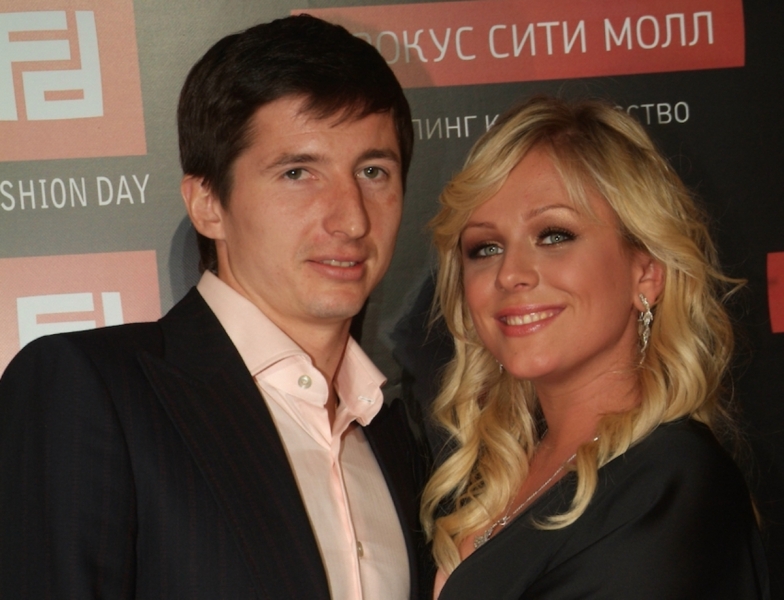 Только он любил по-настоящему: Алдонин расплакался, когда дочь запела песню Началовой