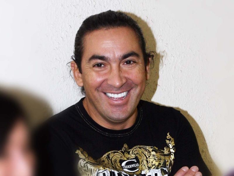 Устроили балаган: на поминках певца Александра Богдановича кричали «Горько!» и смеялись