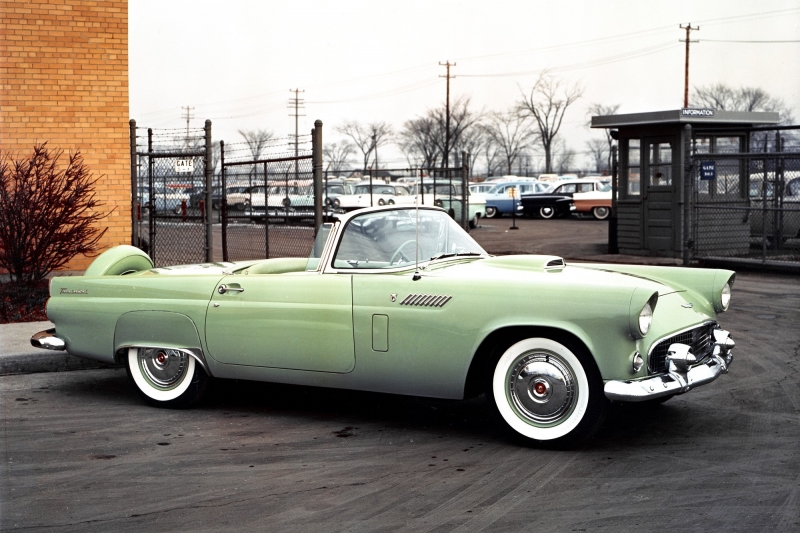 Вторая попытка: Ford возродит модель Thunderbird в виде электромобиля