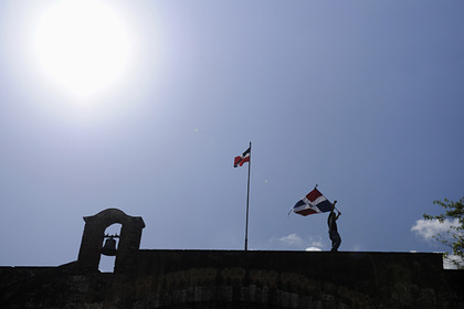 Доминикана решила отгородиться от Гаити стеной