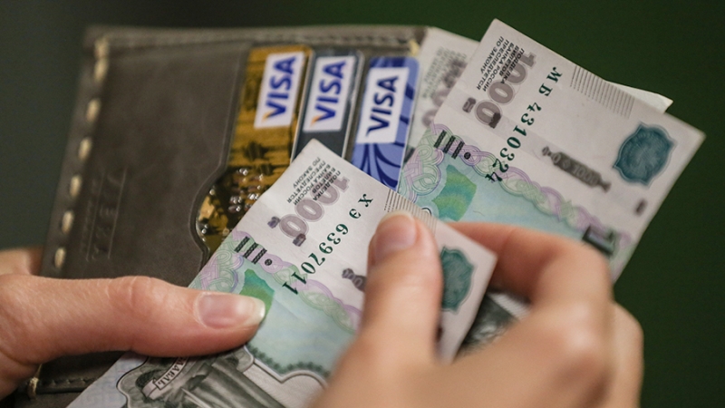 Эксперты назвали популярные схемы обмана клиентов банков