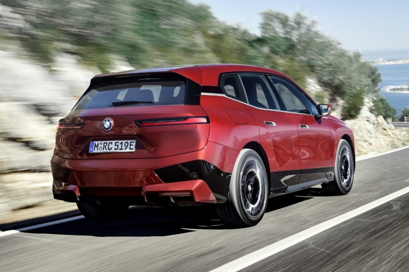 Флагман задерживается: старт производства BMW iX могут перенести на более поздний срок