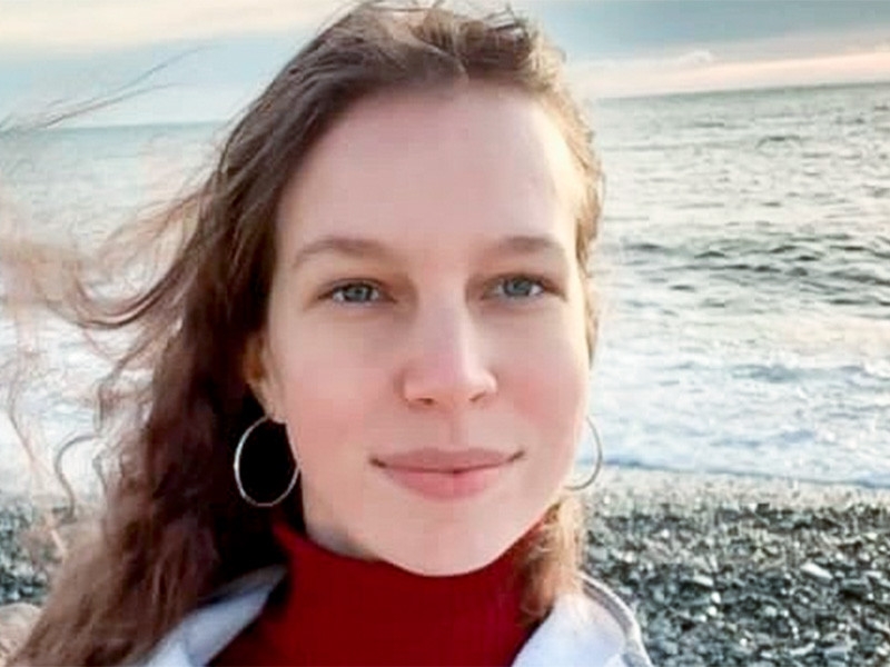 "Гипервентиляция, дали подышать": в программе Соловьева объяснили, зачем задержанной активистке надевали пакет на голову в ОВД