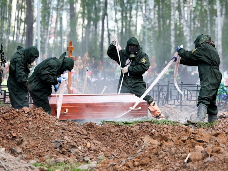 "Медуза": Россия на первом месте по числу жертв коронавируса на 100 тыс. населения