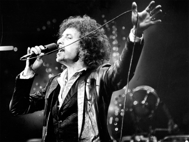 На Боба Дилана подала в суд вдова