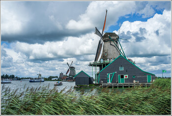 Нидерланды могут продлить комендантский час до 23 марта