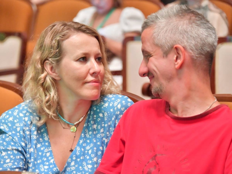 Появилась информация о разводе Собчак и Богомолова