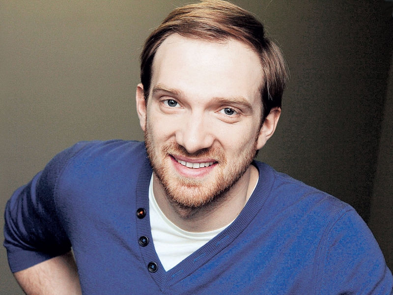 Потерял брата, родители развелись, женился на лучшей подруге: что известно о семье Андрея Бурковского