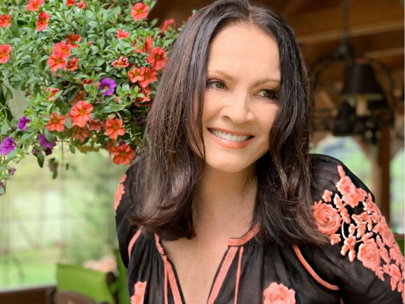 Речь о миллионах: риелтор назвал стоимость звездного особняка Ротару под Киевом