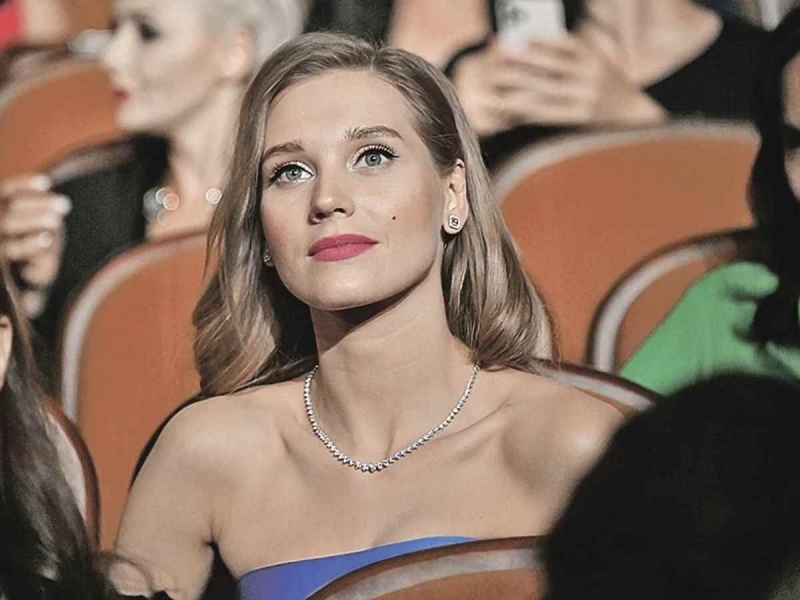 Сменившая имидж Асмус стала копией Алферовой