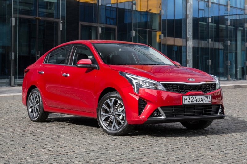 ТОП бестселлеров в РФ: Rio снова обошла Лады, Seltos вернулся, а у Duster прирост в 1,5 раза