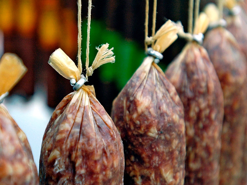 В Удмуртию в колбасе из Ростовской области завезли вирус АЧС