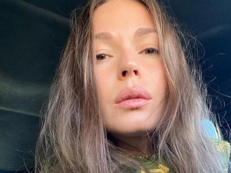 Замужем?: Агния Дитковските сверкнула кольцом