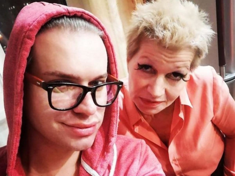 Дана Борисова пытается отбить Гогена Солнцева у жены-пенсионерки