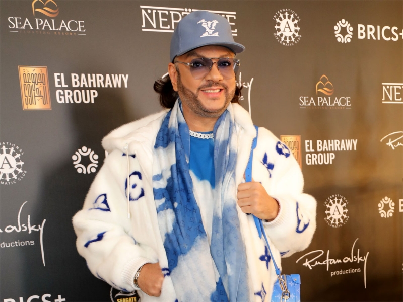 Филипп Киркоров носит на себе миллион с хвостиком