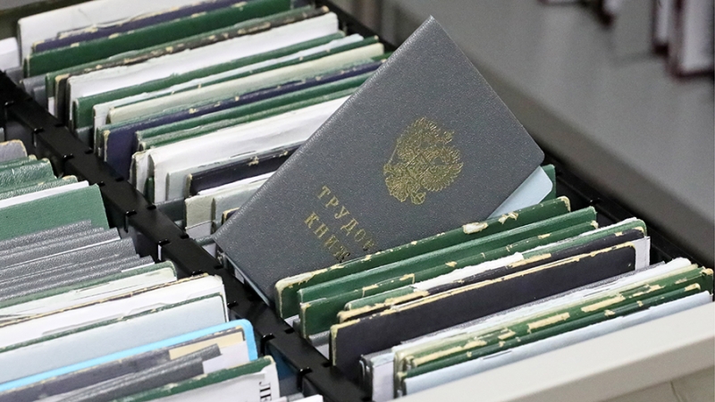 Источник сообщил о распределении ФСС субсидий за найм уволенных в пандемию