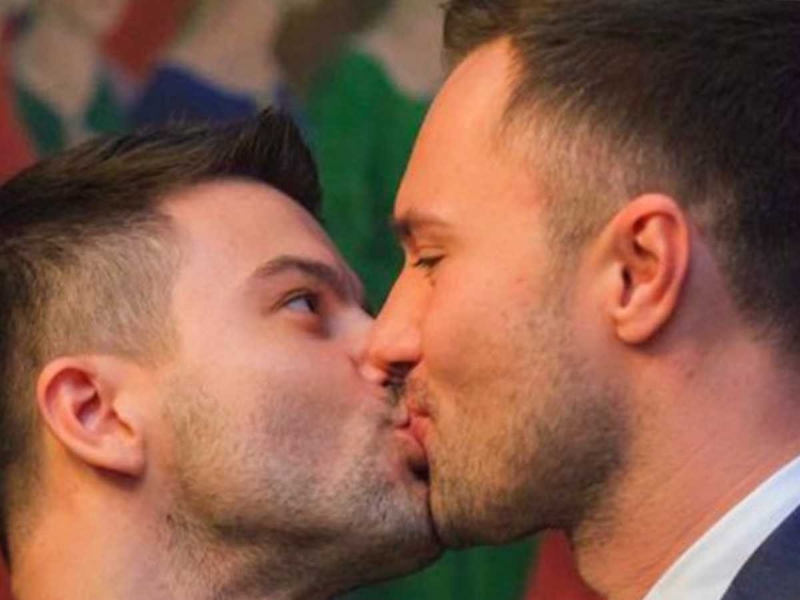 Как живут супруги Бороденко и Ивлев, заключившие гей-брак в Дании