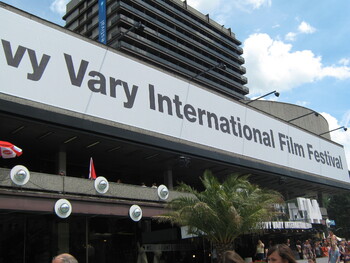 Кинофестиваль в Карловых Варах перенесён на август