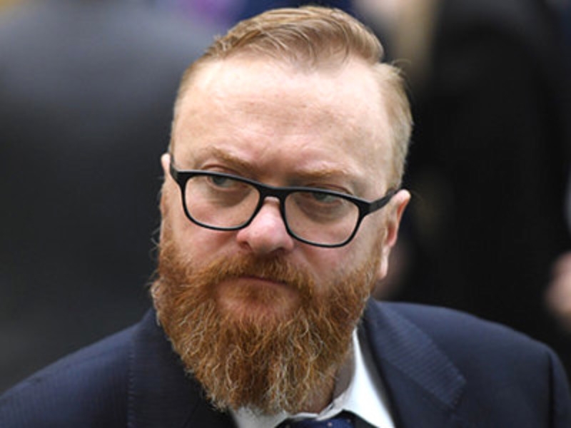 Милонов после фейка Лебедева потребовал от МВД проверить наличие двойного гражданства у Навальной