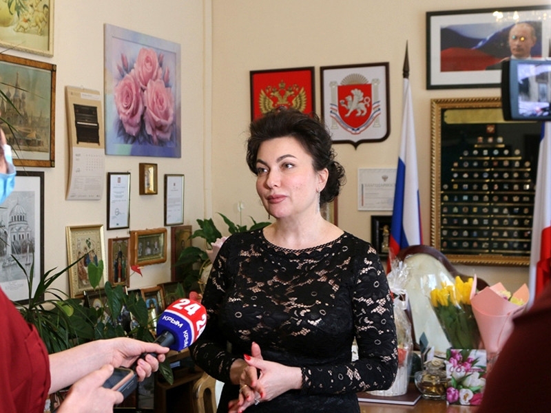 Министр культуры Крыма выругалась матом во время совещания в прямом эфире