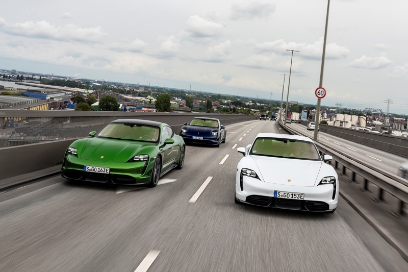 Многоликий Porsche Taycan: вслед за универсалом могут появиться купе и кабриолет