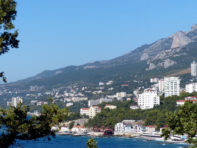 "Новая газета": у жителей Крыма отбирают полученные ими "при Украине" земельные участки