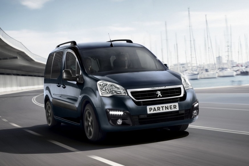 Пассажирский Peugeot Partner возвращается в Россию: бензин или дизель, есть автомат от Aisin