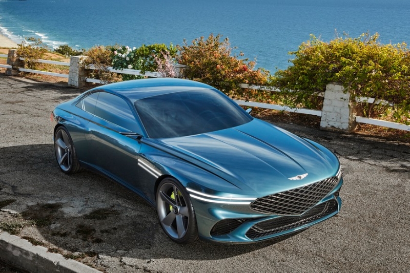 Премьера Genesis: ждали универсал или новый паркетник, а показали большое купе