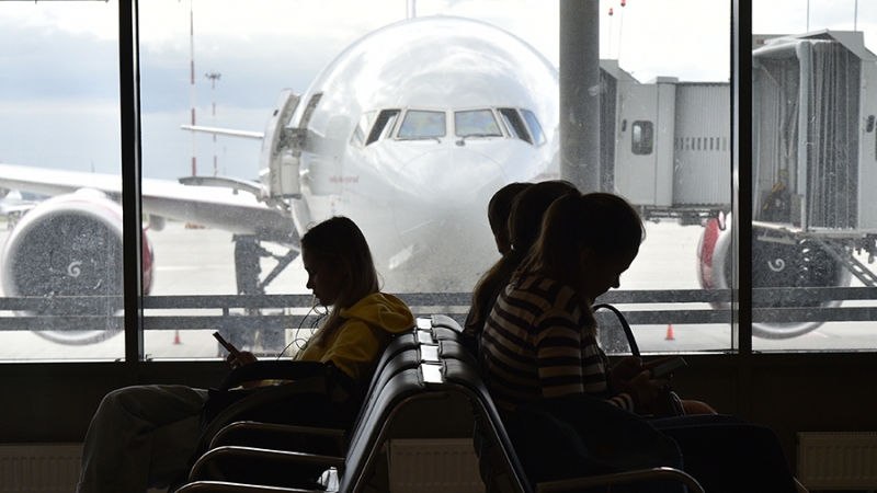 Росавиация сообщила о снижении пассажиропотока авиакомпаний РФ в феврале на 37%