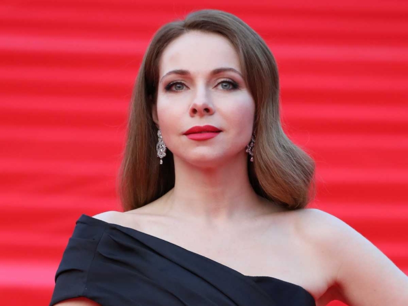 Счастлива в браке 25 лет: кто стал мужем и отцом детей Екатерины Гусевой