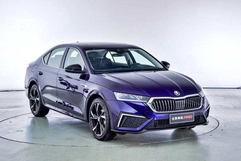Спасительные 44 мм: удлинённая Skoda Octavia Pro дебютировала в Китае