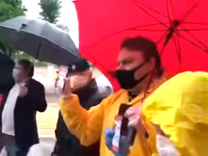 Суд признал законным прошлогоднее задержание журналистов Плющева и Фельгенгауэр во время работы на акции протеста