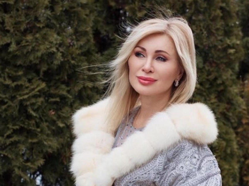 Вика Цыганова отказалась от ребенка из детдома