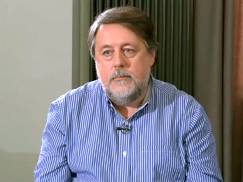 Виталия Манского оштрафовали за пикет с синими трусами у здания ФСБ