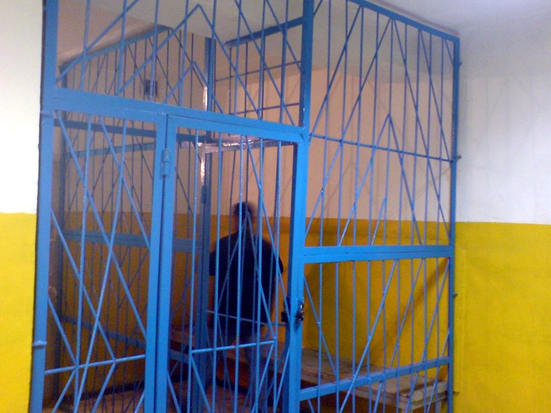 Второй за месяц задержанный умер в отделе полиции Петербурга