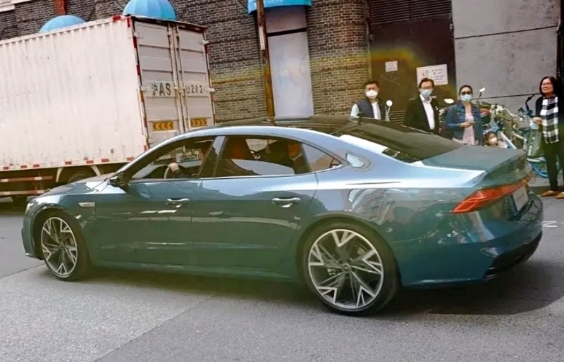 Audi A7L: лифтбек превратился в седан, удлинился и обрёл китайскую прописку
