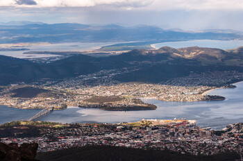Австралия может открыть границы на выезд для привитых граждан 