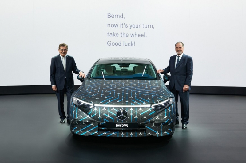 Дальнобойность подросла: Mercedes-Benz увеличил паспортный запас хода EQS