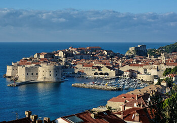 Хорватия возобновила выдачу россиянам туристических виз