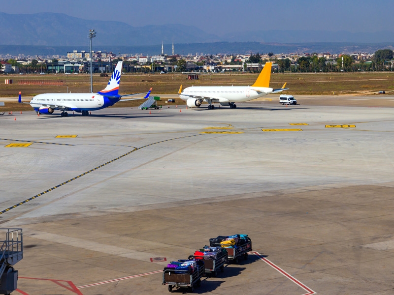 Источник: россиянам могут на месяц закрыть авиасообщение с Турцией