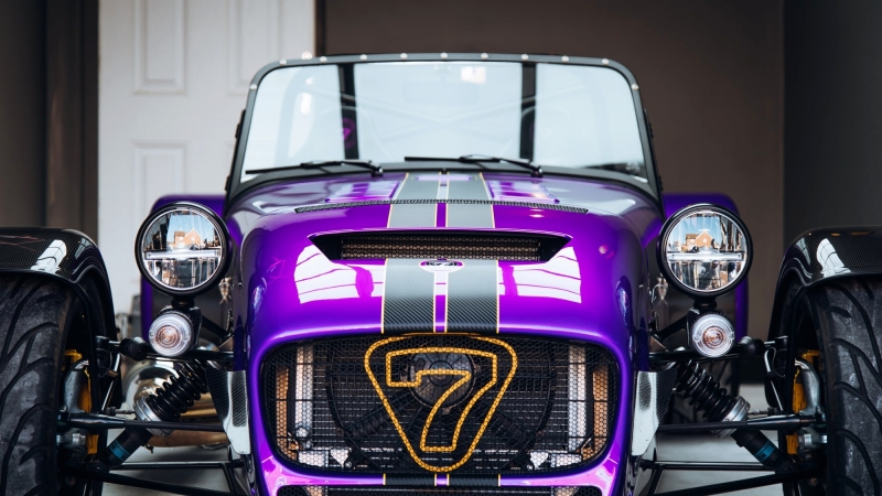 Компанию Caterham купили японцы, но пообещали чтить британское наследие марки