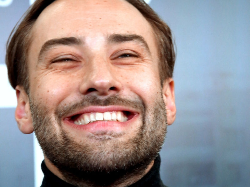 «Крохотные лапки»: Шепелев снял на видео, как проводит время с новорожденным сыном