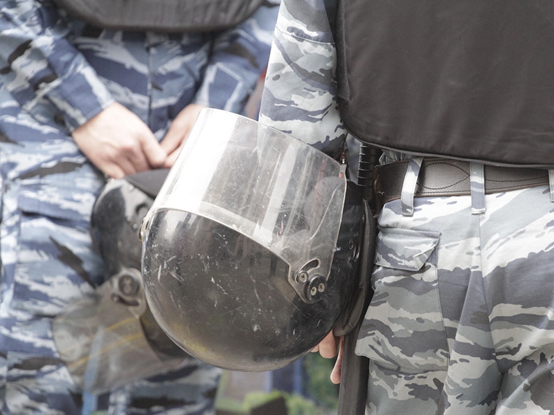 Опрос: россияне больше всего боятся полиции, судов, новой войны, революции и нашествия волков