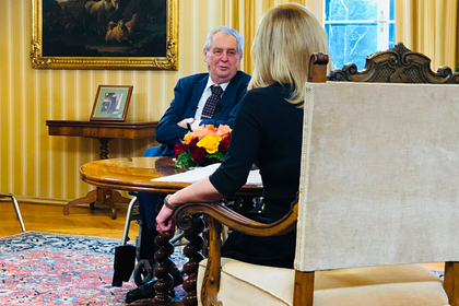 Президент Чехии выступит с чрезвычайным обращением