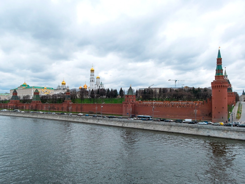 Путин издал указ, ограничивающий возможности диппредставительств "недружественных государств" нанимать сотрудников в России