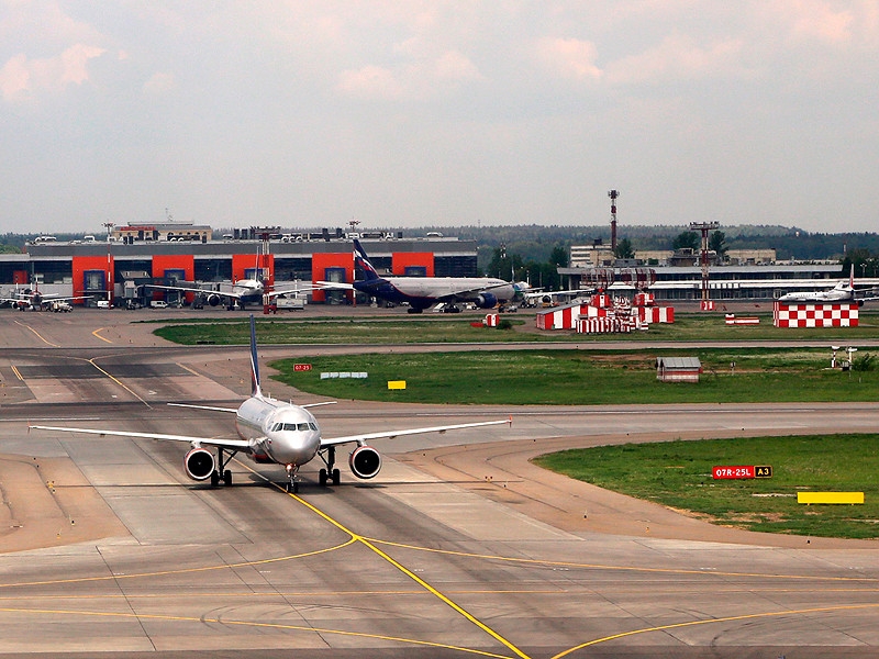 РФ еще на полтора месяца продлевает приостановку авиасообщения с Великобританией